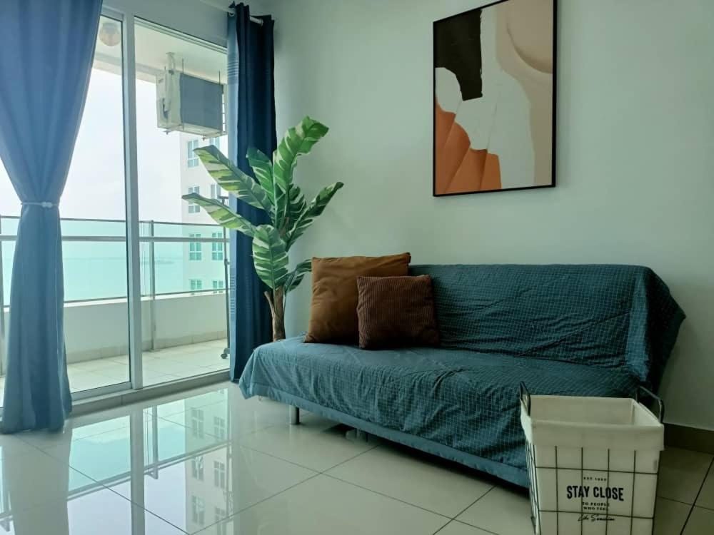 Family Suites At Mansion One By Maj George Town Exterior photo